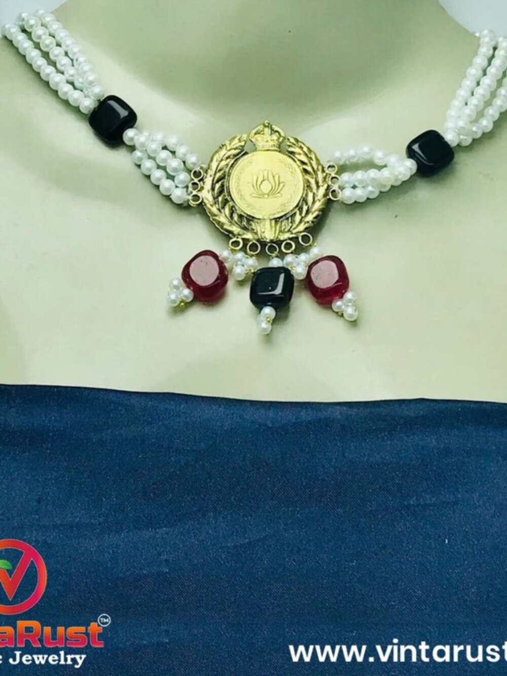 Pearls Beaded Kuchi Jewelry Set: Choker, Ring & Earrings